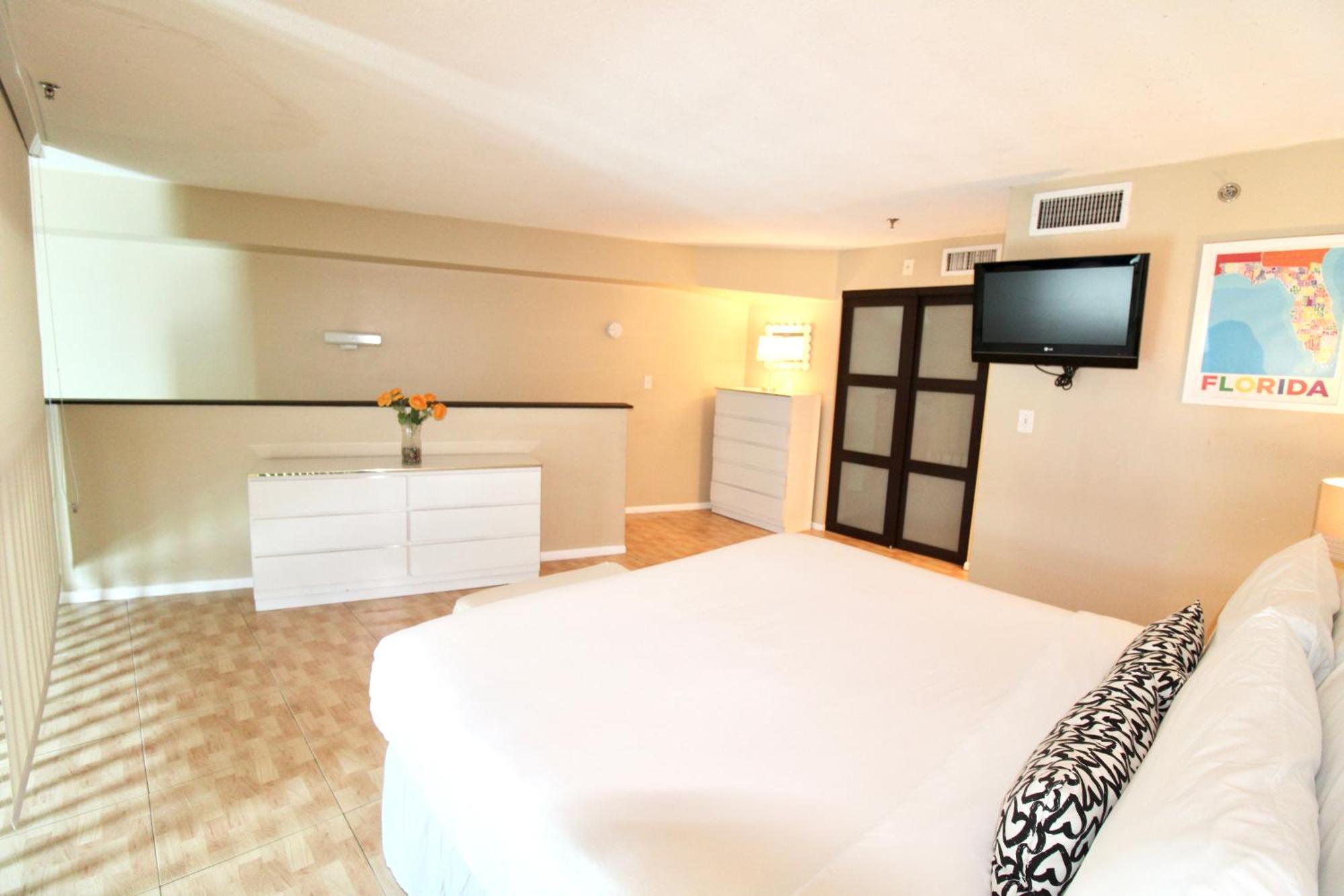 Castle L1 Double-Loft Condo With Beach Access, Pool, Tennis And Free Parking! Μαϊάμι Μπιτς Εξωτερικό φωτογραφία